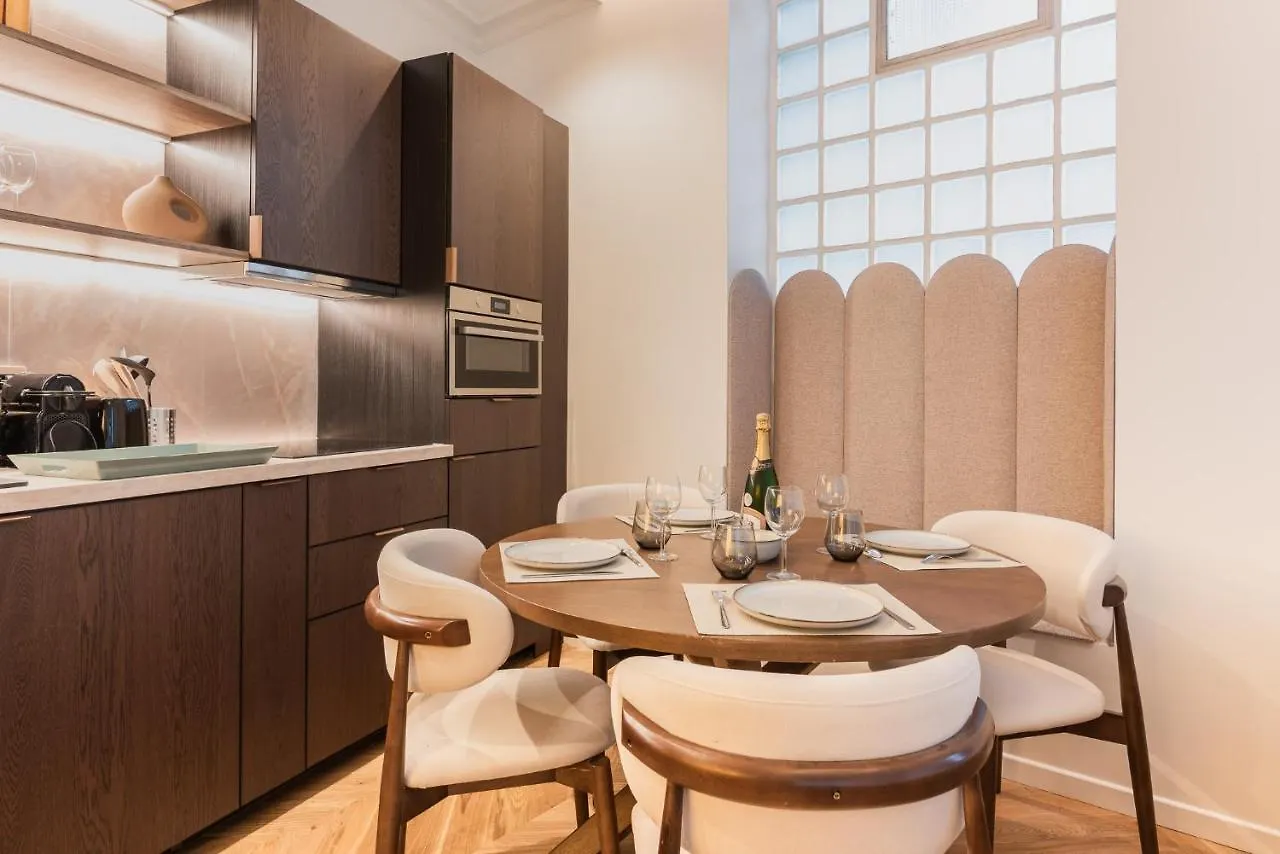 아파트 Charming And Cosy For 4 Guests *